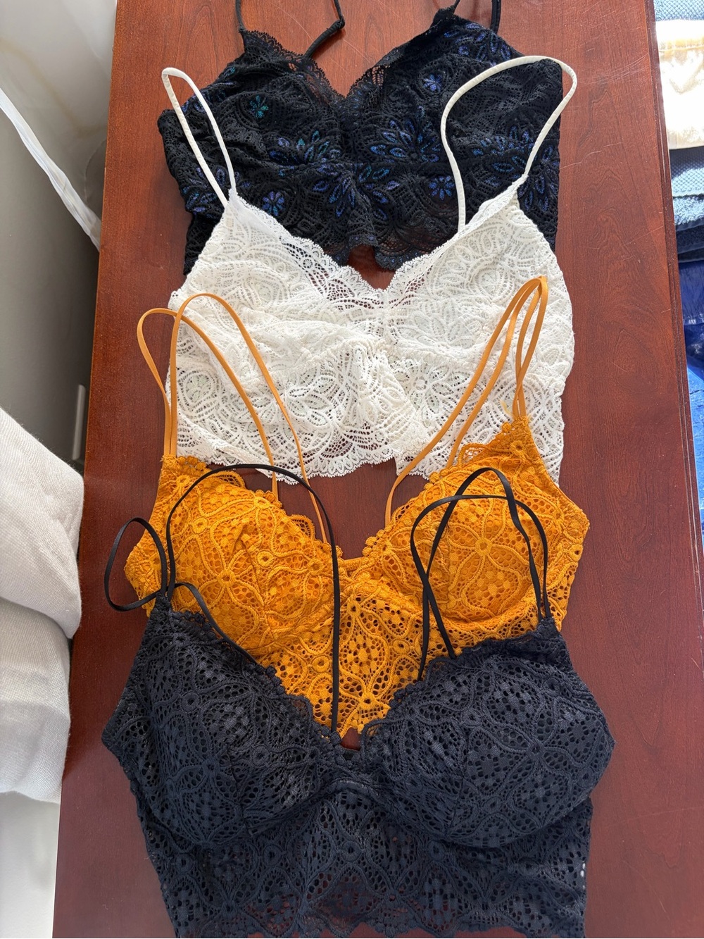 Set of 4 Women’s Lace Bralette - White(1), Mustard(1), Black(2)